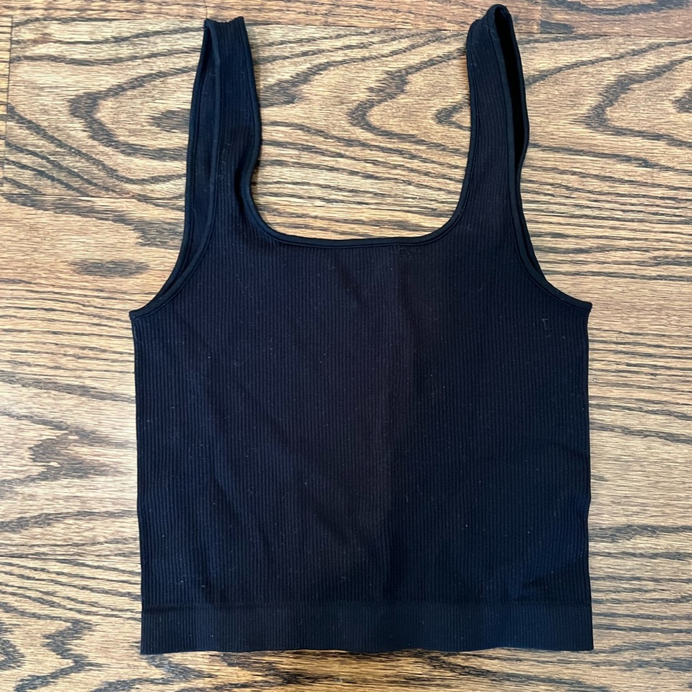 Suzette Collection Ribbed Tank Top - Picture 2 of 3
